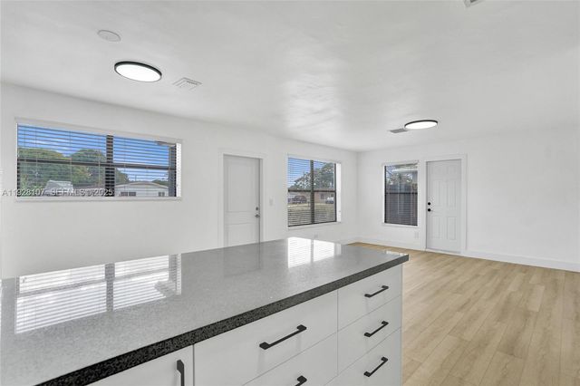 1960 SW 68th Way 0, Miramar, FL 33023