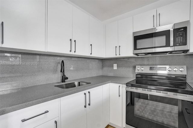 1960 SW 68th Way 0, Miramar, FL 33023