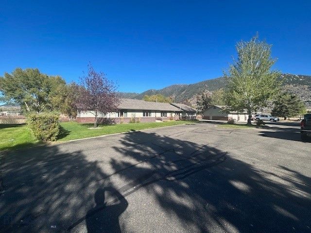 4310 Blacktail Loop, Butte, MT 59701