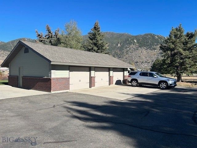 4310 Blacktail Loop, Butte, MT 59701