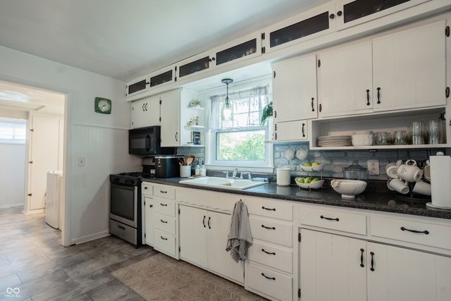 1308 S Harrison Street, Alexandria, IN 46001