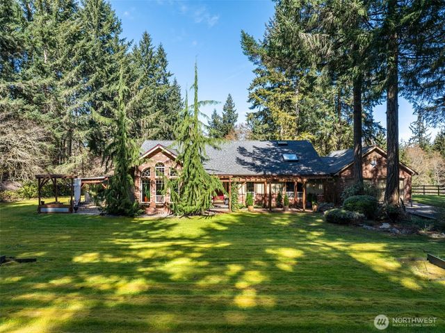 5007 Foxtrail Drive NE, Olympia, WA 98516