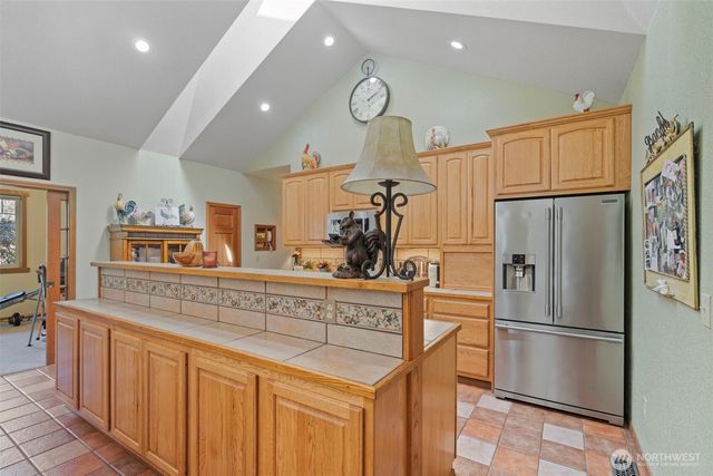 5007 Foxtrail Drive NE, Olympia, WA 98516