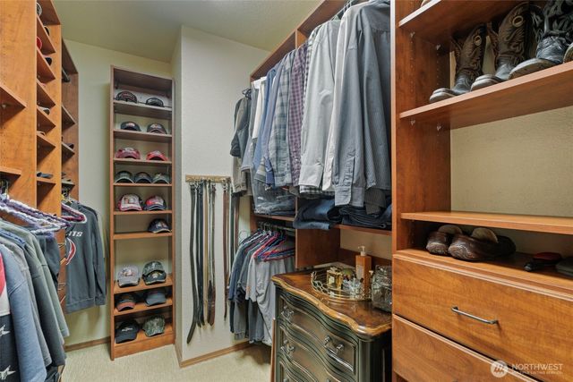 5007 Foxtrail Drive NE, Olympia, WA 98516