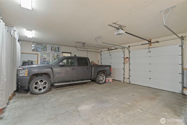 5007 Foxtrail Drive NE, Olympia, WA 98516