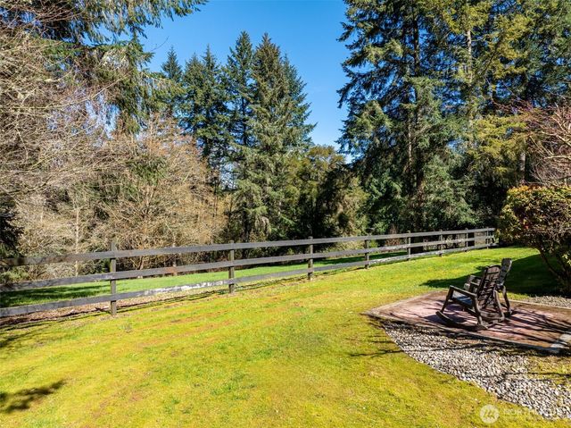 5007 Foxtrail Drive NE, Olympia, WA 98516