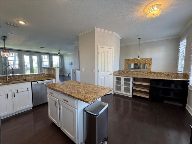 1420 HARBOUR WALK ROAD, Tampa, FL 33602