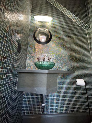 1420 HARBOUR WALK ROAD, Tampa, FL 33602