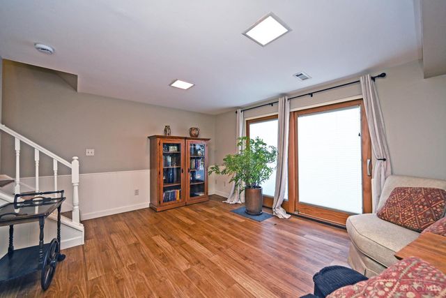 7 Creekwood Square, Glendale, OH 45246