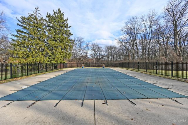 7 Creekwood Square, Glendale, OH 45246