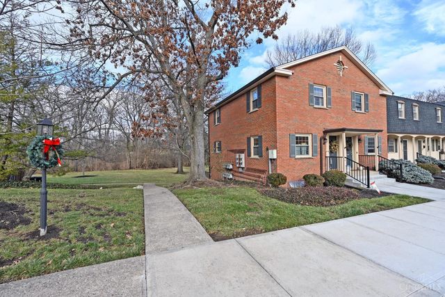 7 Creekwood Square, Glendale, OH 45246