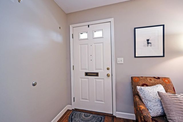 7 Creekwood Square, Glendale, OH 45246