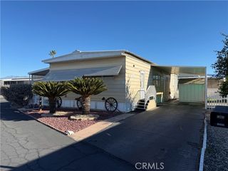 332 N Lyon, Hemet, CA 92543
