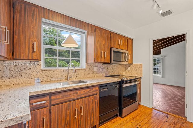 13145 NW 1st Avenue, Miami, FL 33168
