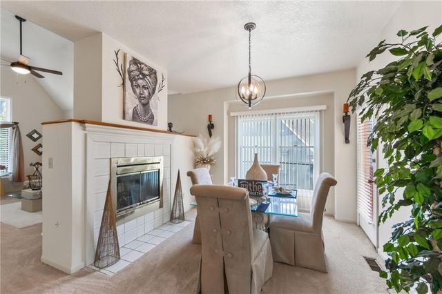 6511 Ridgeway Avenue, Kansas City, MO 64133