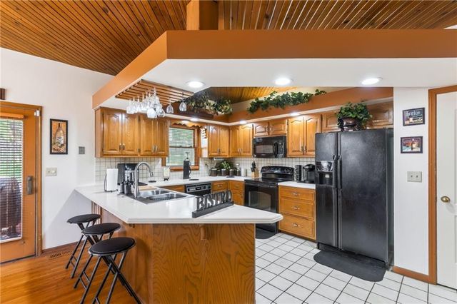 6511 Ridgeway Avenue, Kansas City, MO 64133