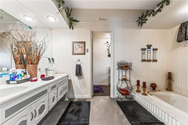 6511 Ridgeway Avenue, Kansas City, MO 64133