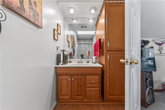 6511 Ridgeway Avenue, Kansas City, MO 64133