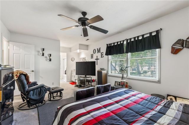 6511 Ridgeway Avenue, Kansas City, MO 64133