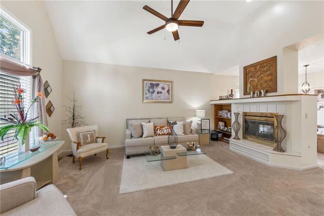 6511 Ridgeway Avenue, Kansas City, MO 64133