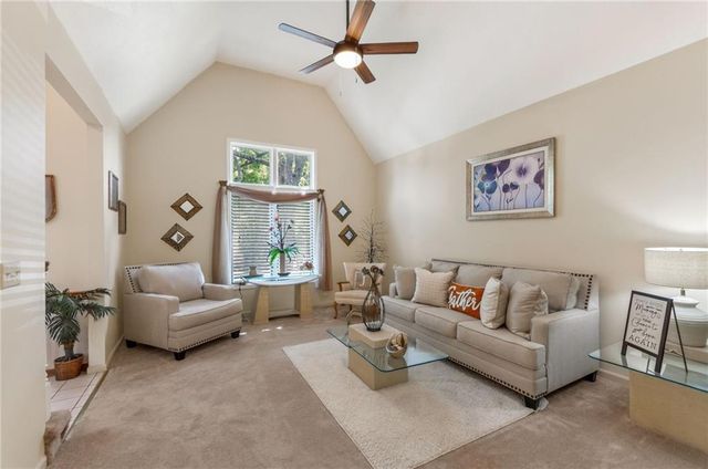 6511 Ridgeway Avenue, Kansas City, MO 64133