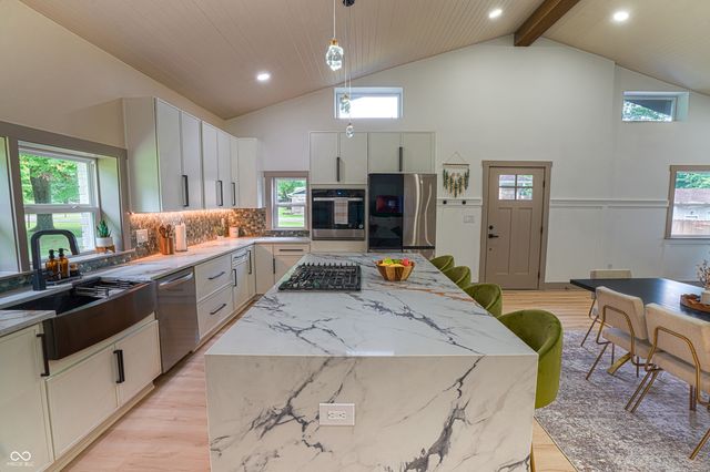 1537 Greer Dell Road, Indianapolis, IN 46260