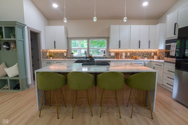 1537 Greer Dell Road, Indianapolis, IN 46260