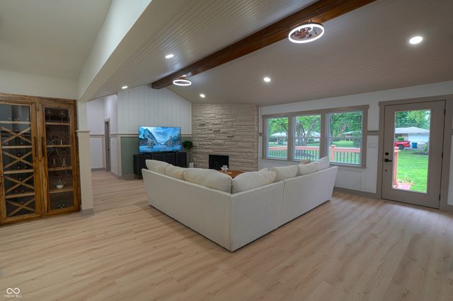 1537 Greer Dell Road, Indianapolis, IN 46260