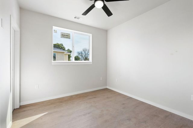 4029 34th St, Sacramento, CA 95820