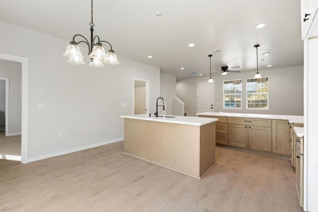 4029 34th St, Sacramento, CA 95820