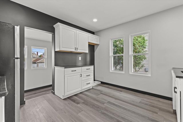 2180 S 60th STREET, West Allis, WI 53219