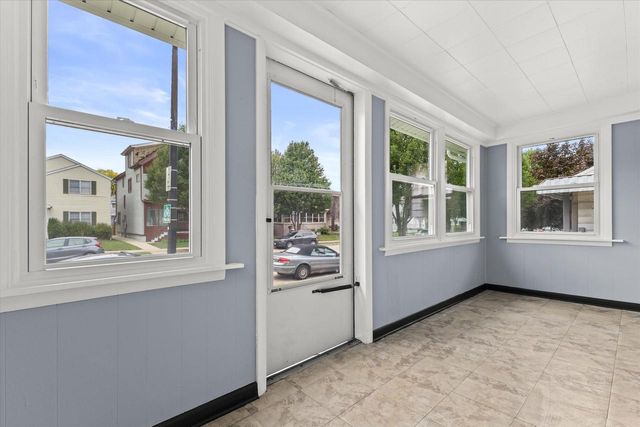 2180 S 60th STREET, West Allis, WI 53219