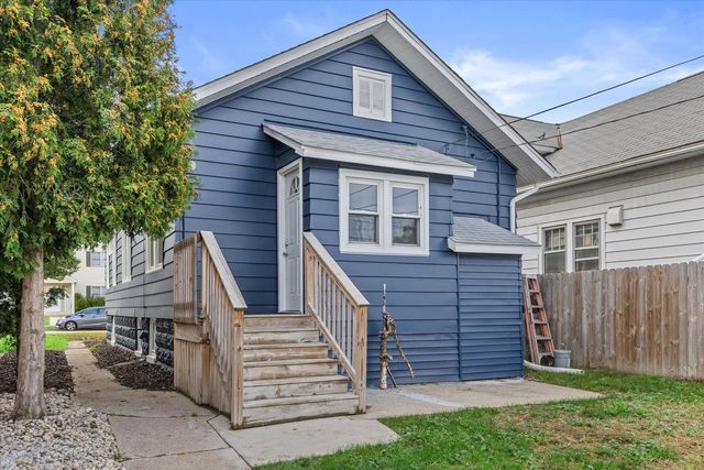 2180 S 60th STREET, West Allis, WI 53219