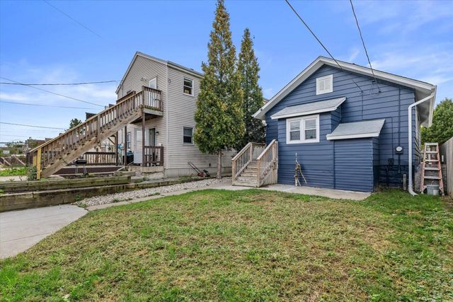 2180 S 60th STREET, West Allis, WI 53219