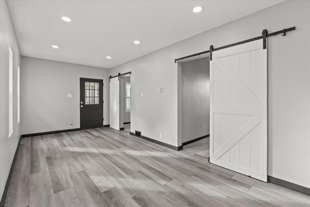 2180 S 60th STREET, West Allis, WI 53219