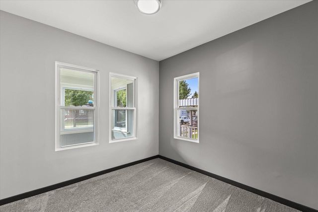 2180 S 60th STREET, West Allis, WI 53219