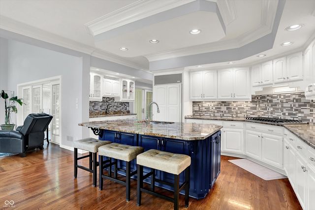 12899 Brighton Avenue, Carmel, IN 46032