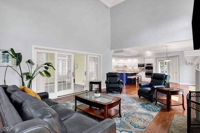 12899 Brighton Avenue, Carmel, IN 46032