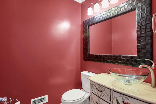 12899 Brighton Avenue, Carmel, IN 46032