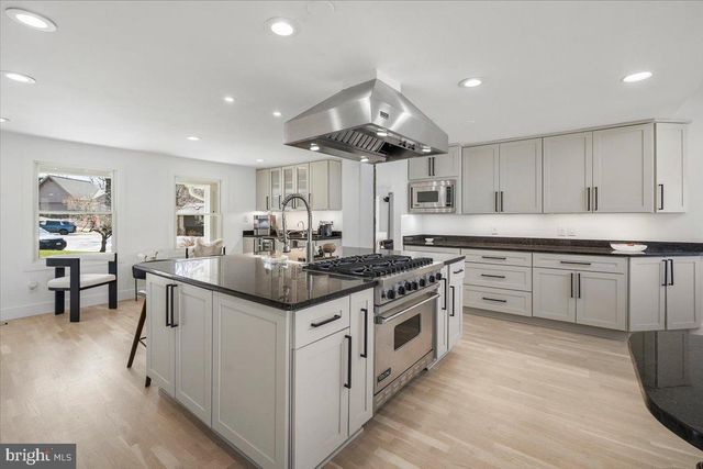 11309 HIDDEN HOLLOW CT, Potomac, MD 20854