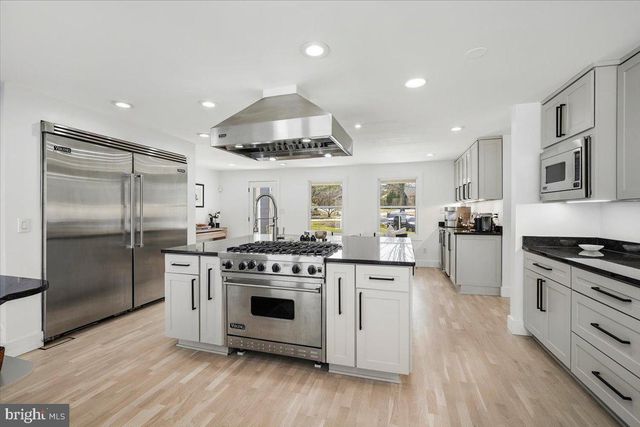 11309 HIDDEN HOLLOW CT, Potomac, MD 20854