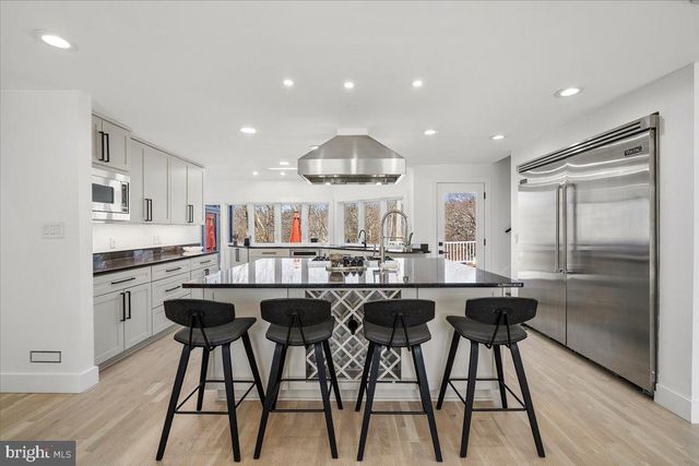 11309 HIDDEN HOLLOW CT, Potomac, MD 20854