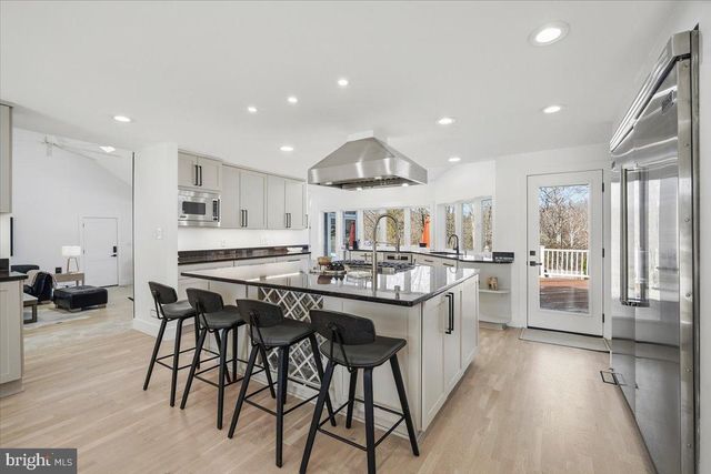 11309 HIDDEN HOLLOW CT, Potomac, MD 20854