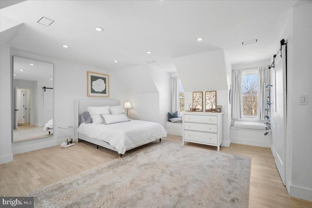 11309 HIDDEN HOLLOW CT, Potomac, MD 20854