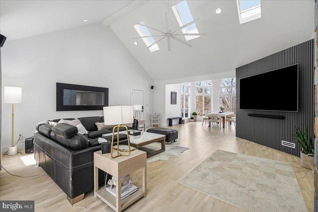 11309 HIDDEN HOLLOW CT, Potomac, MD 20854