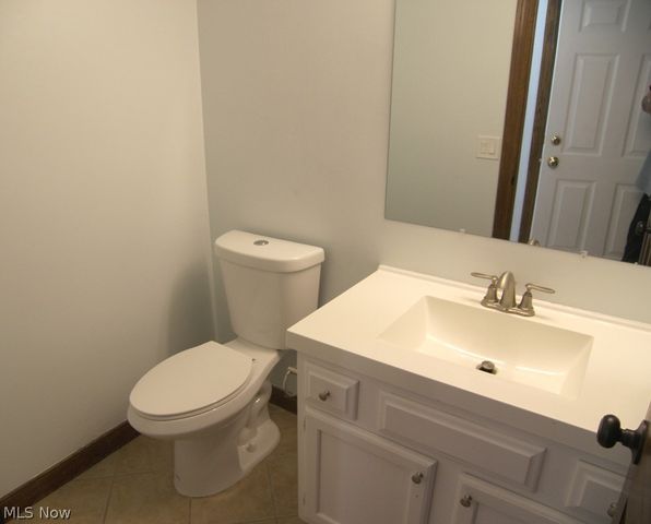 32156 S Roundhead Drive, Solon, OH 44139