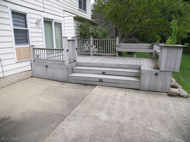 32156 S Roundhead Drive, Solon, OH 44139