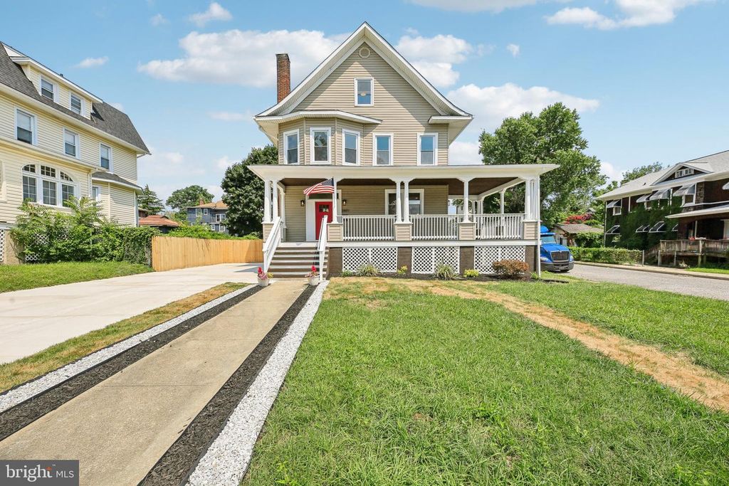 2801 ROSLYN AVE, Baltimore, MD 21216