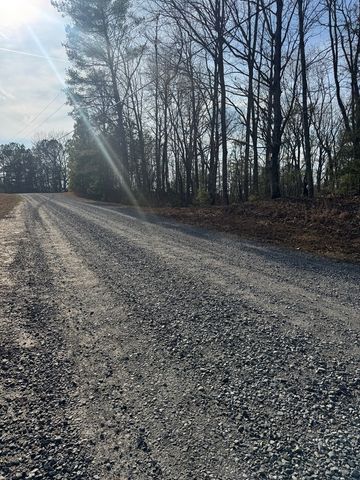 208 Lake Forest Drive, Ellijay, GA 30540