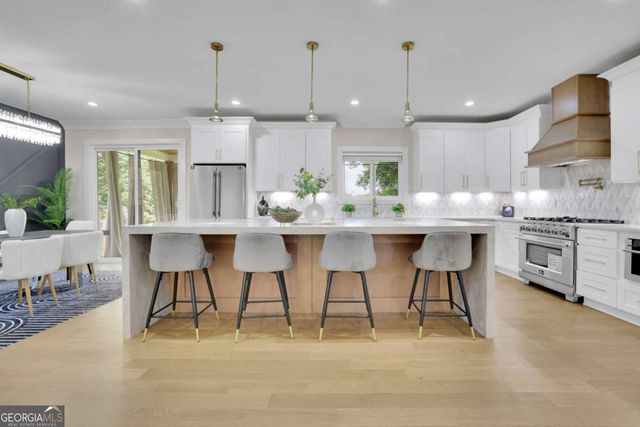11505 Elkins Road, Roswell, GA 30076